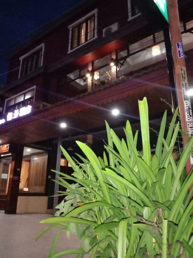 Green Land Hotel Ban Nongdouang Buitenkant foto