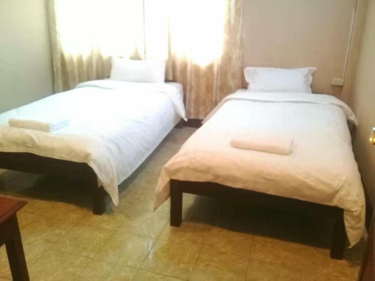 Green Land Hotel Ban Nongdouang Buitenkant foto