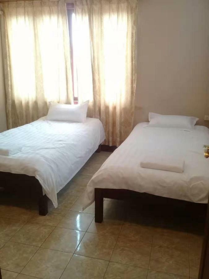 Green Land Hotel Ban Nongdouang Buitenkant foto