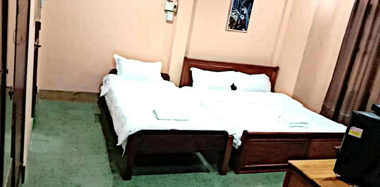 Green Land Hotel Ban Nongdouang Buitenkant foto